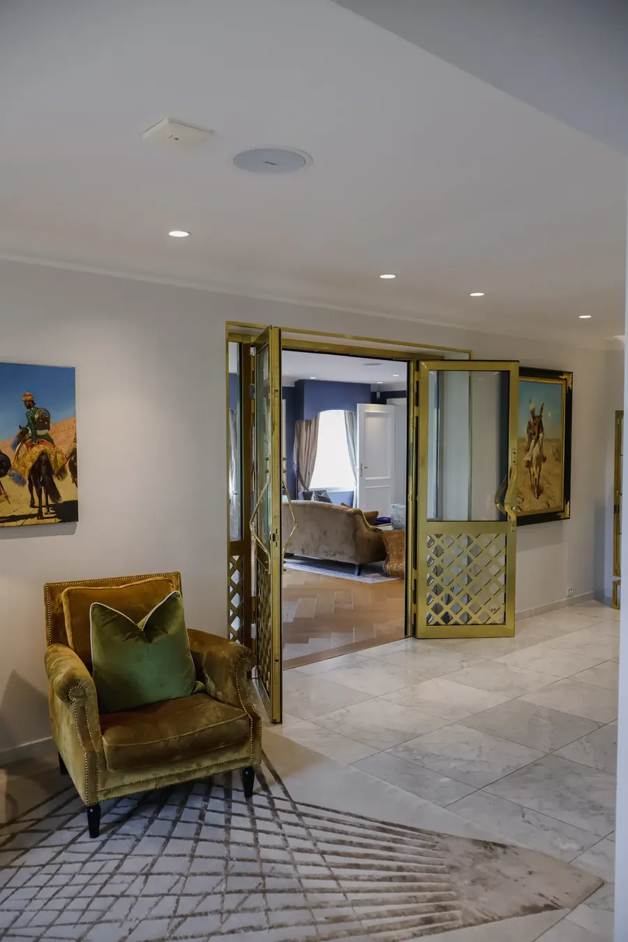 The hall on the first floor