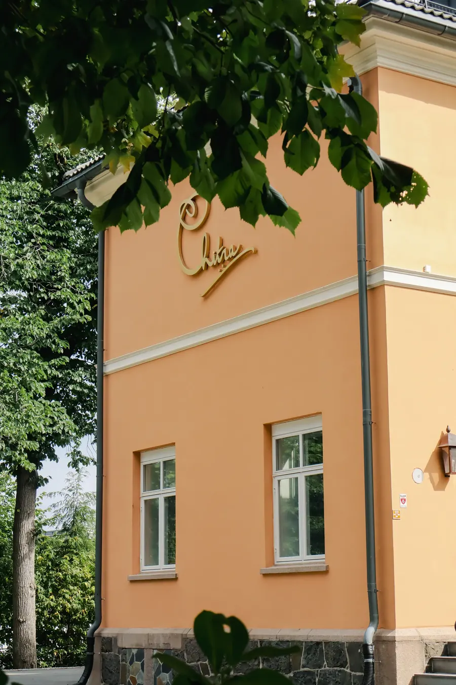 The façade