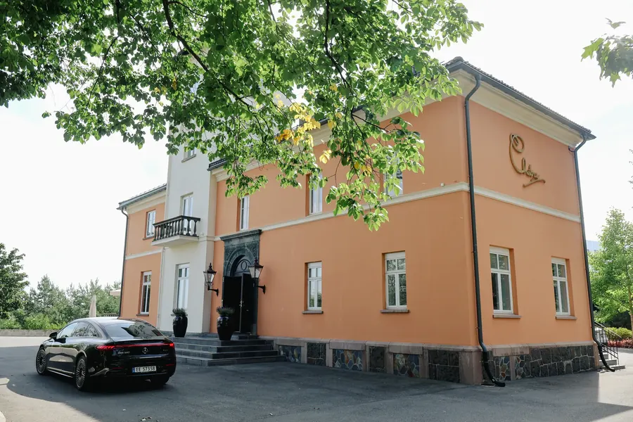 The façade