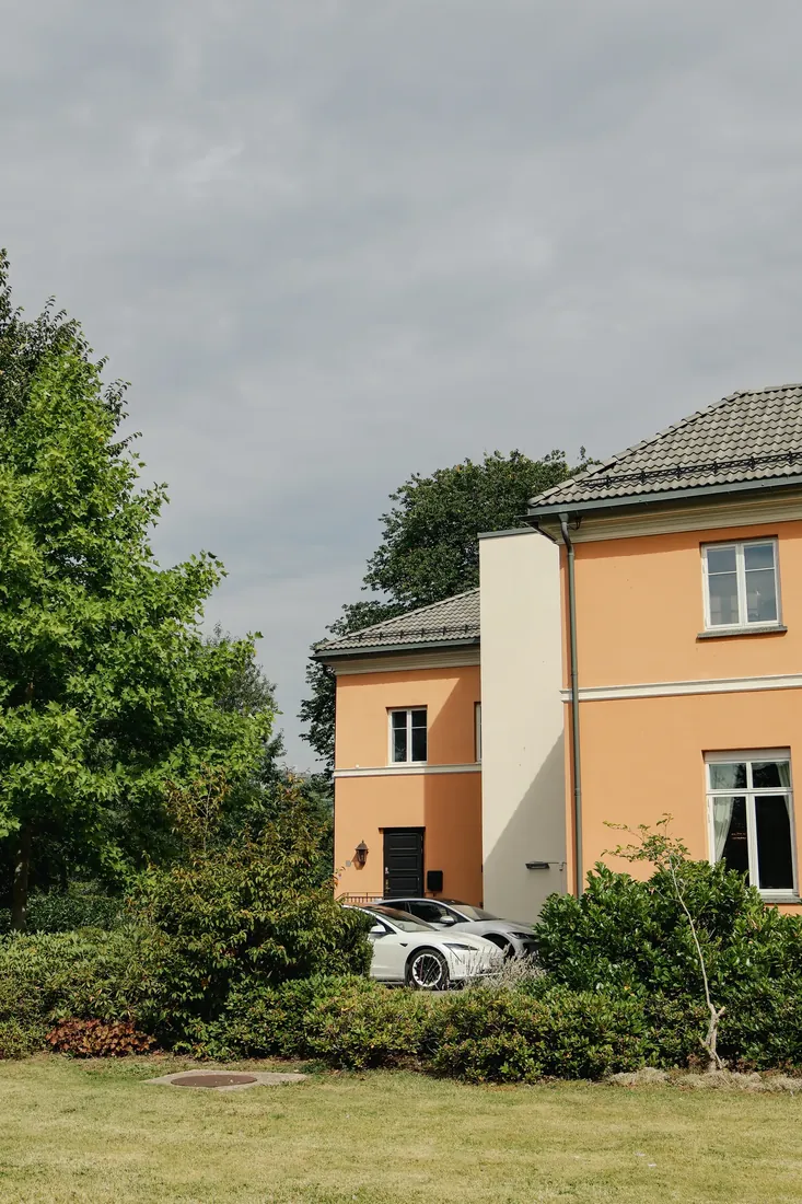 Chitra House mellom trærne